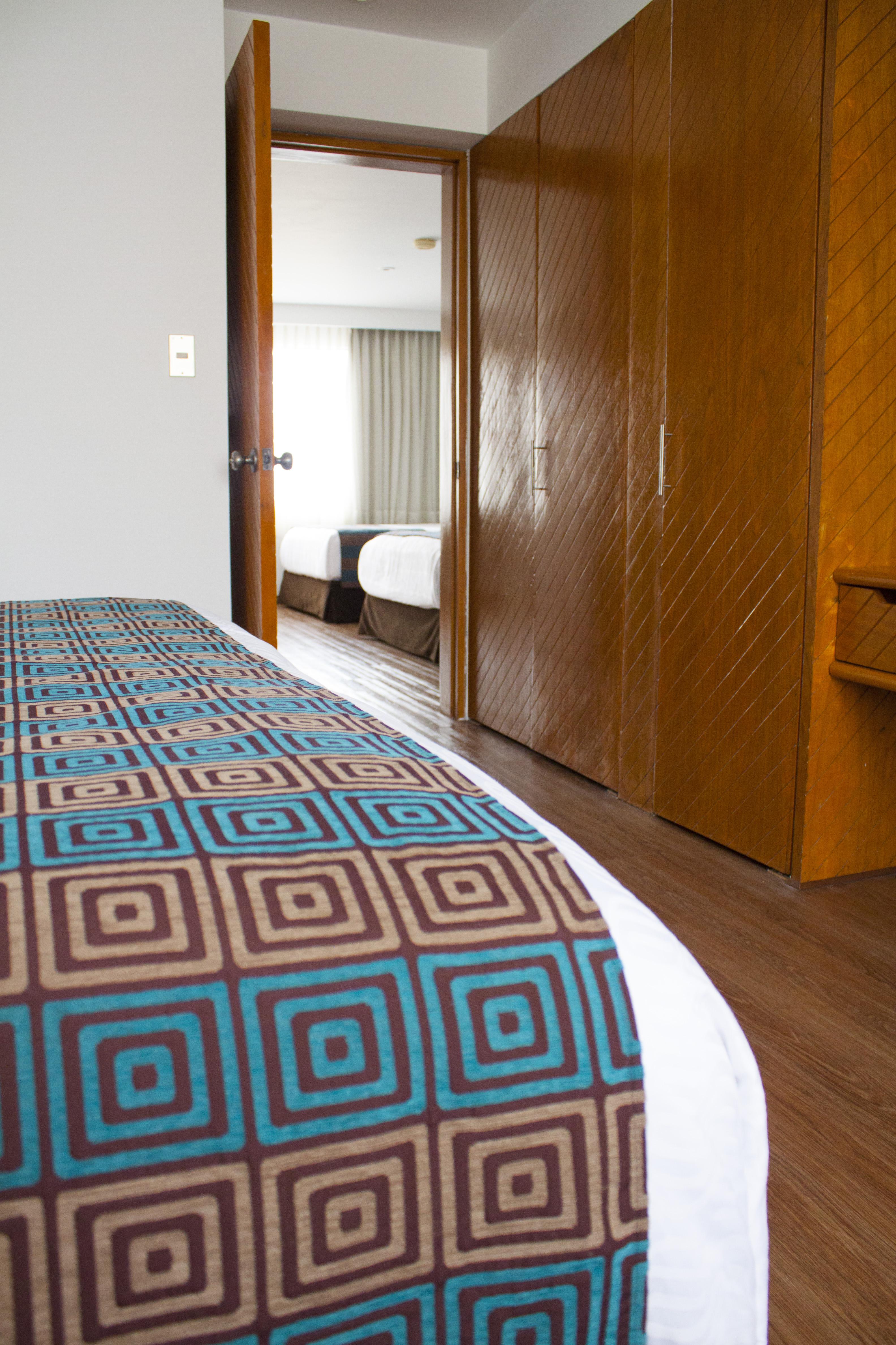 Socialtel Posada Miraflores Лима Екстериор снимка