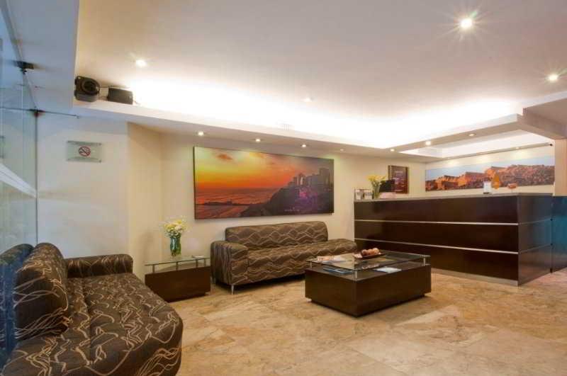 Socialtel Posada Miraflores Лима Екстериор снимка