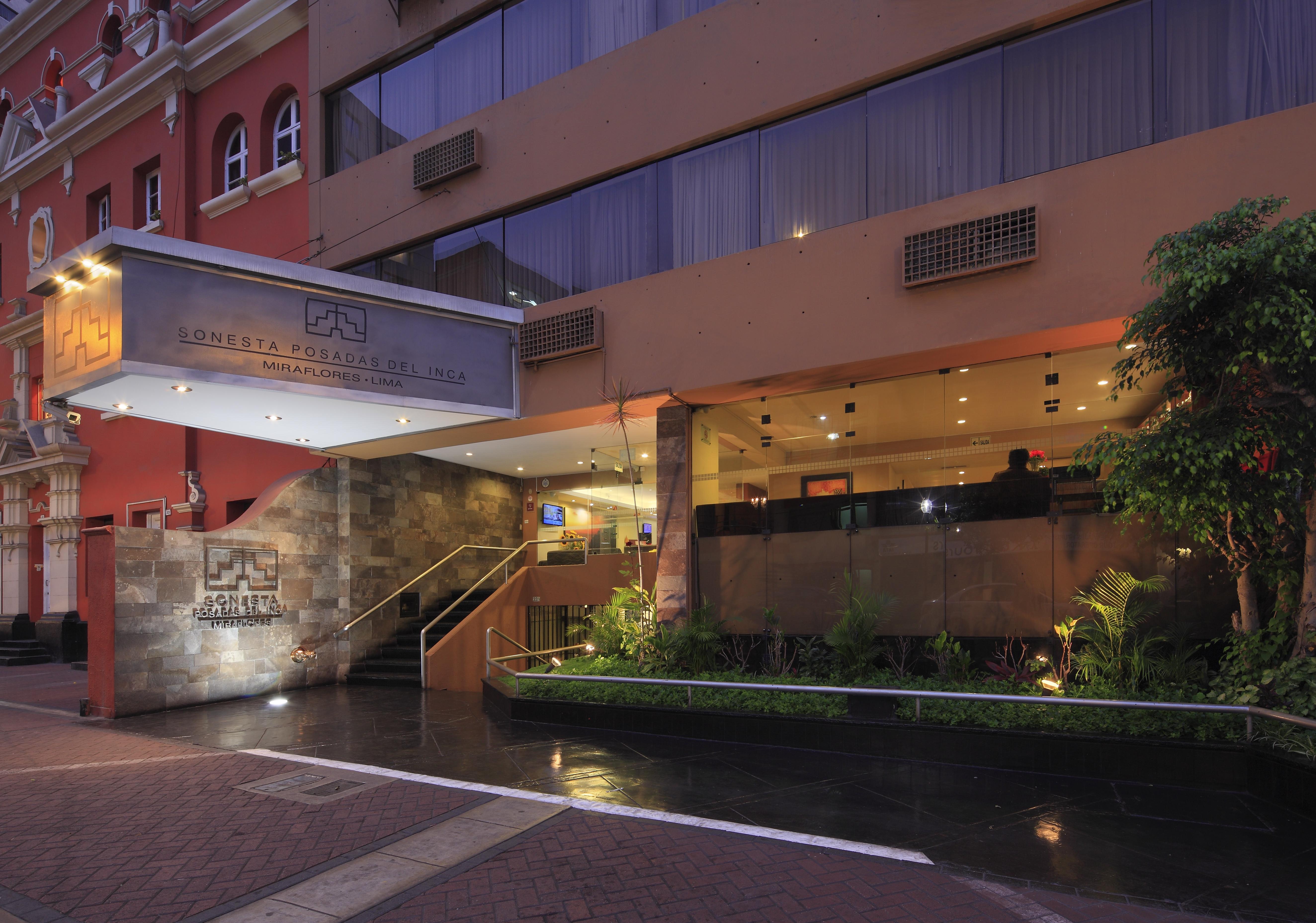Socialtel Posada Miraflores Лима Екстериор снимка
