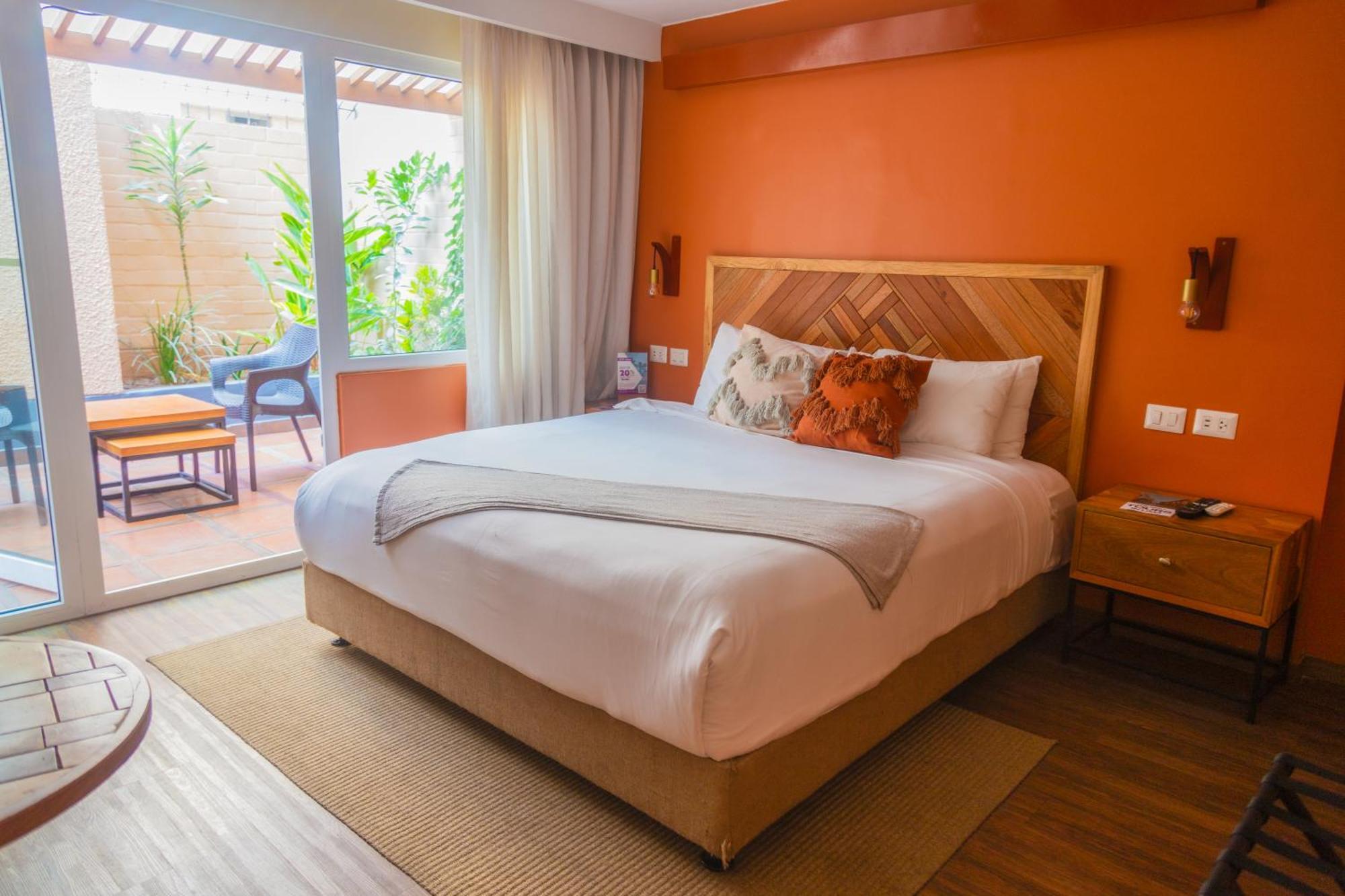 Socialtel Posada Miraflores Лима Екстериор снимка
