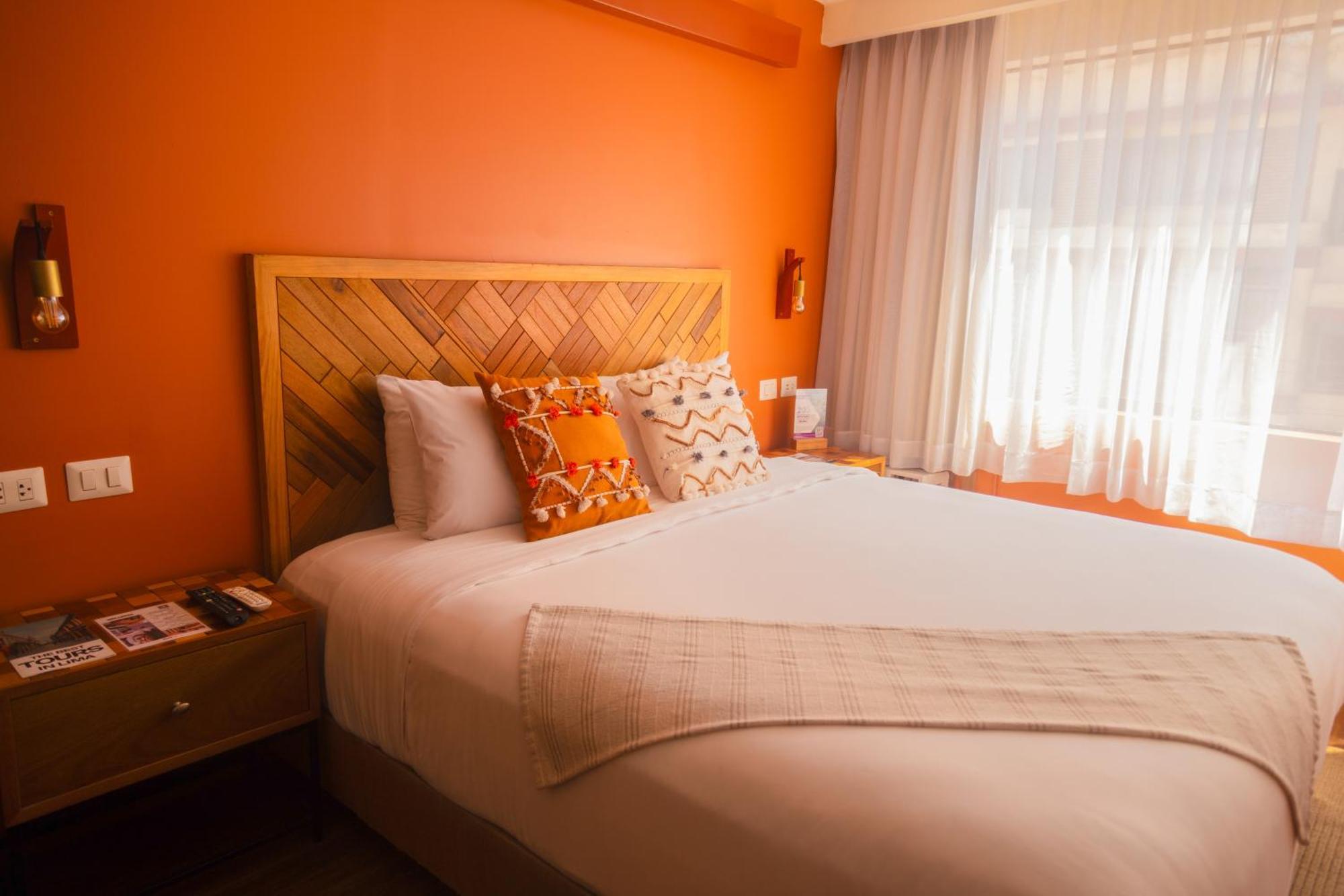 Socialtel Posada Miraflores Лима Екстериор снимка