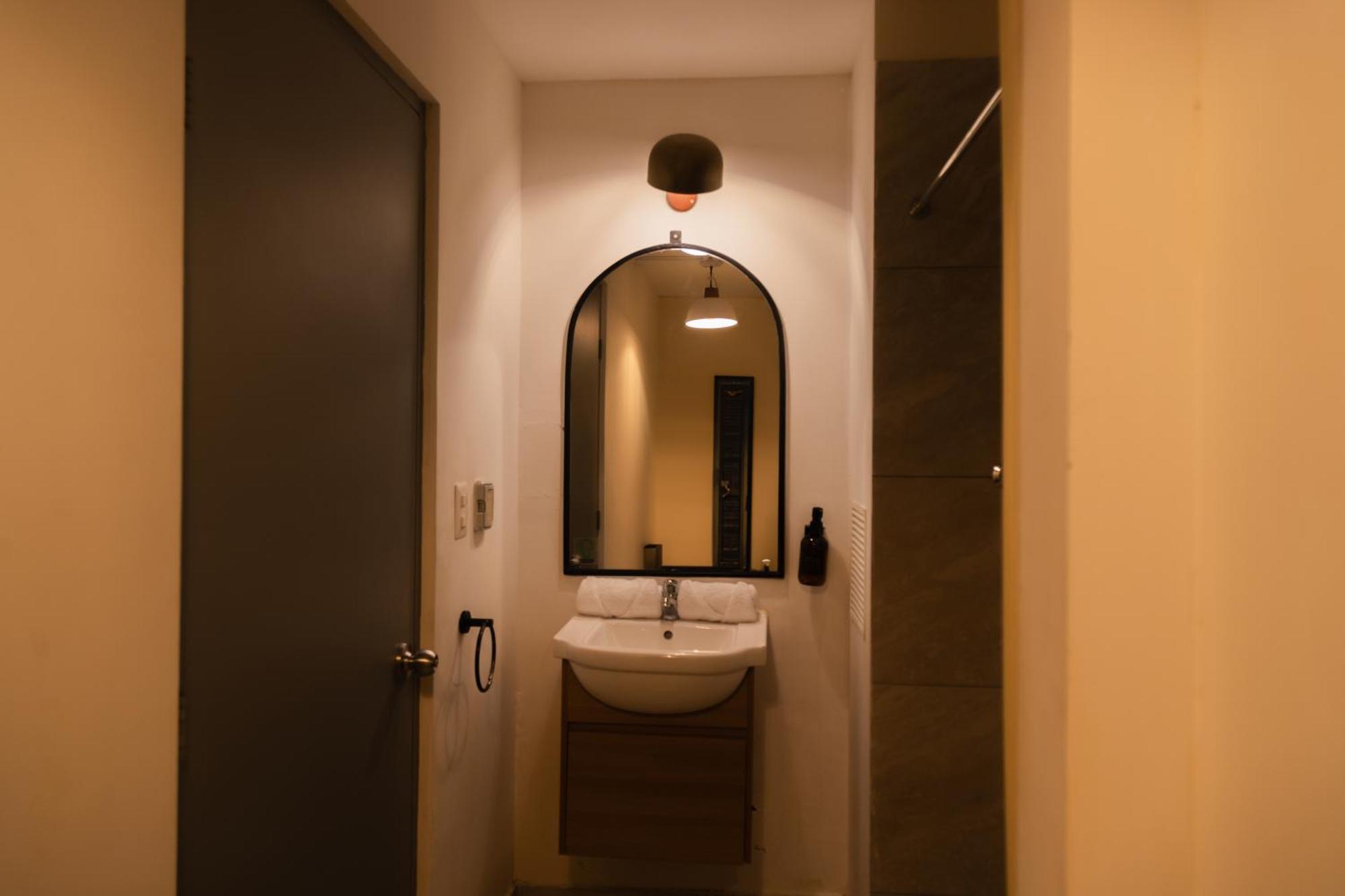 Socialtel Posada Miraflores Лима Екстериор снимка