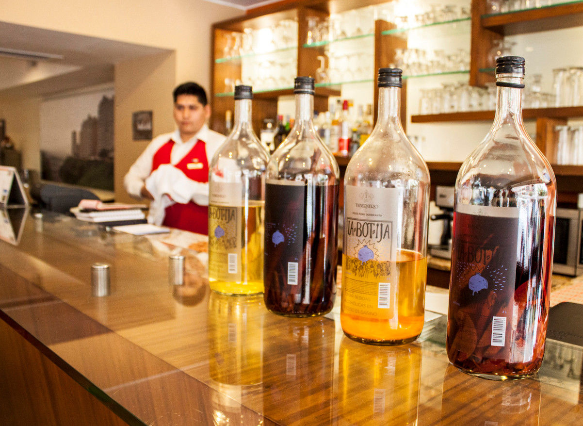 Socialtel Posada Miraflores Лима Екстериор снимка